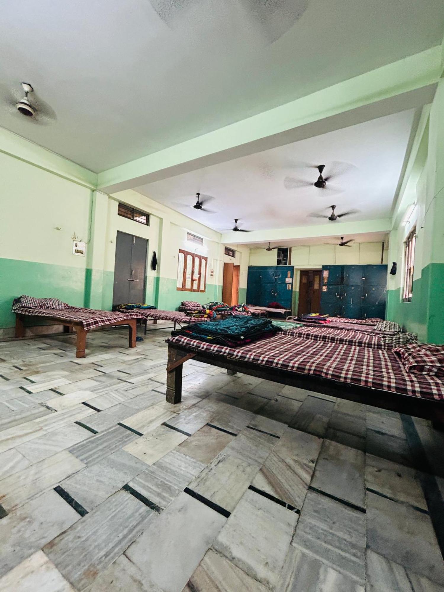 Satsang Lodge Varanasi Exterior foto